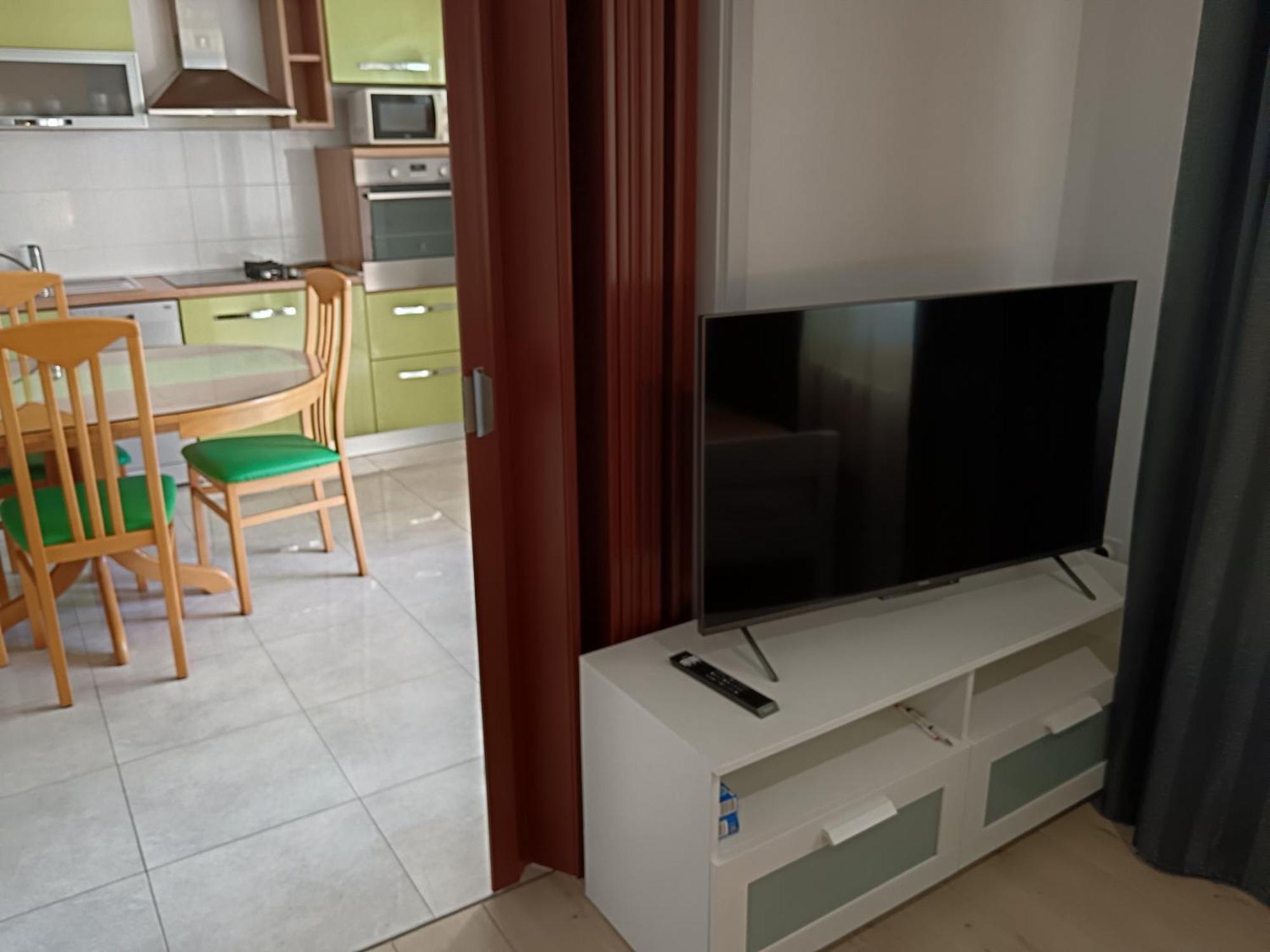 Apartments Tomas ベティナ エクステリア 写真